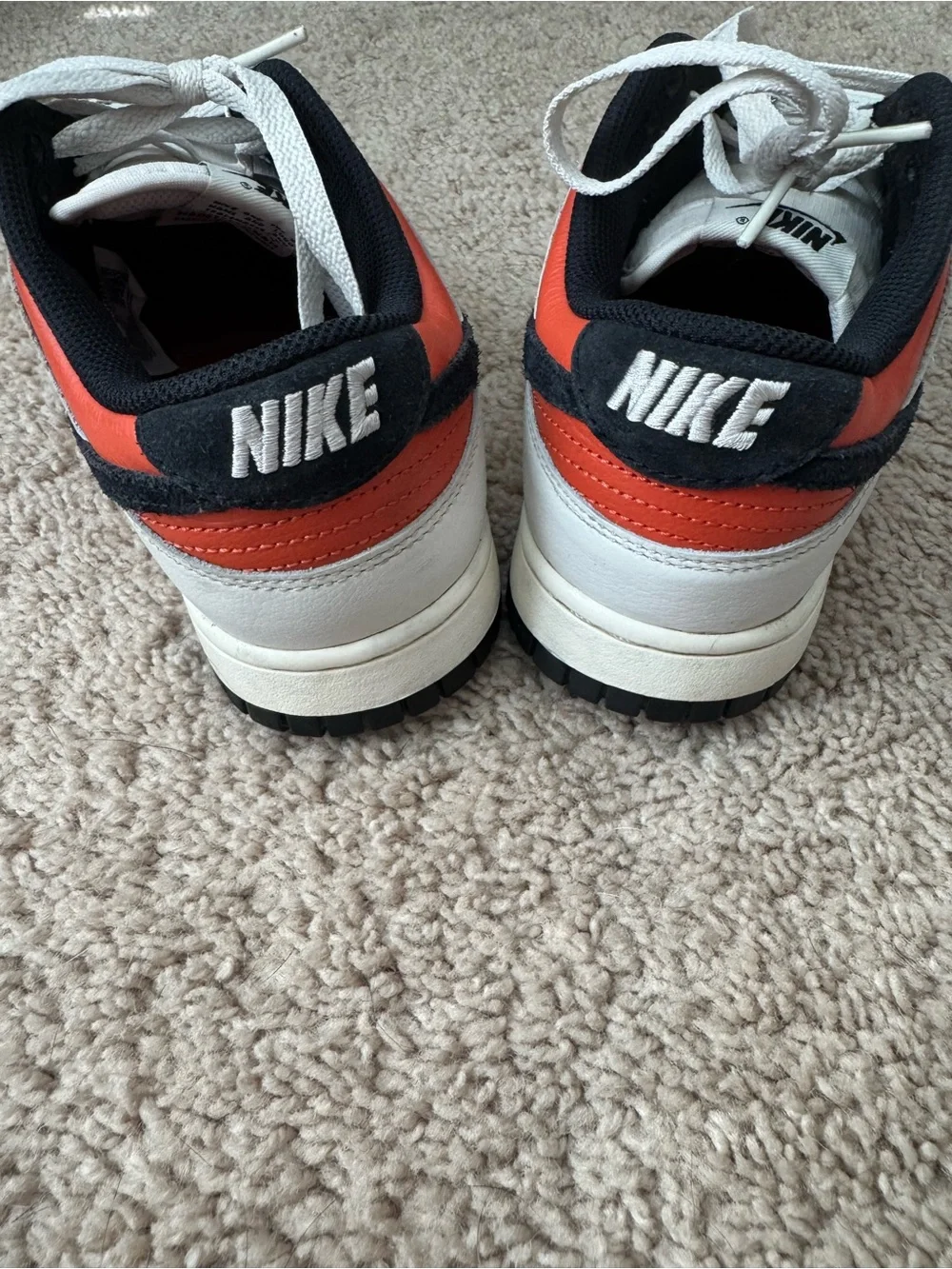 Nike Low-Top Sneakers in White, Black & Red-Orange